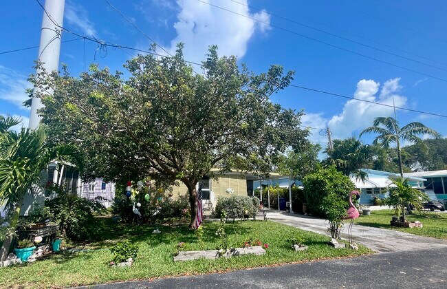 Foto del edificio - 710 N Silver Cir