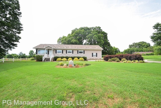Building Photo - 3 br, 3 bath House - 615 Faith Rd.
