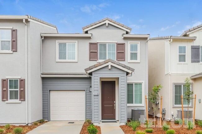 Building Photo - 2118 Comstock Ln