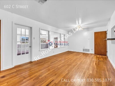 Building Photo - 602 C St