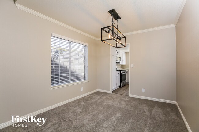 Building Photo - 1113 Passion Flower Cir