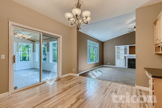 Building Photo - 2207 Raspberry Ct