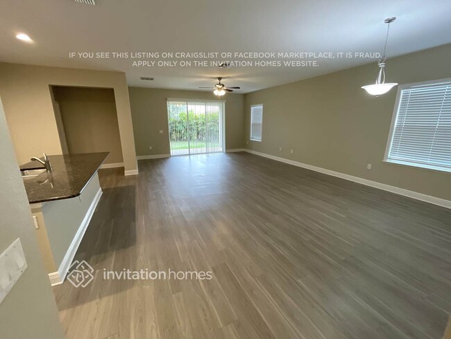 Foto del edificio - 26207 Mindanao Ln