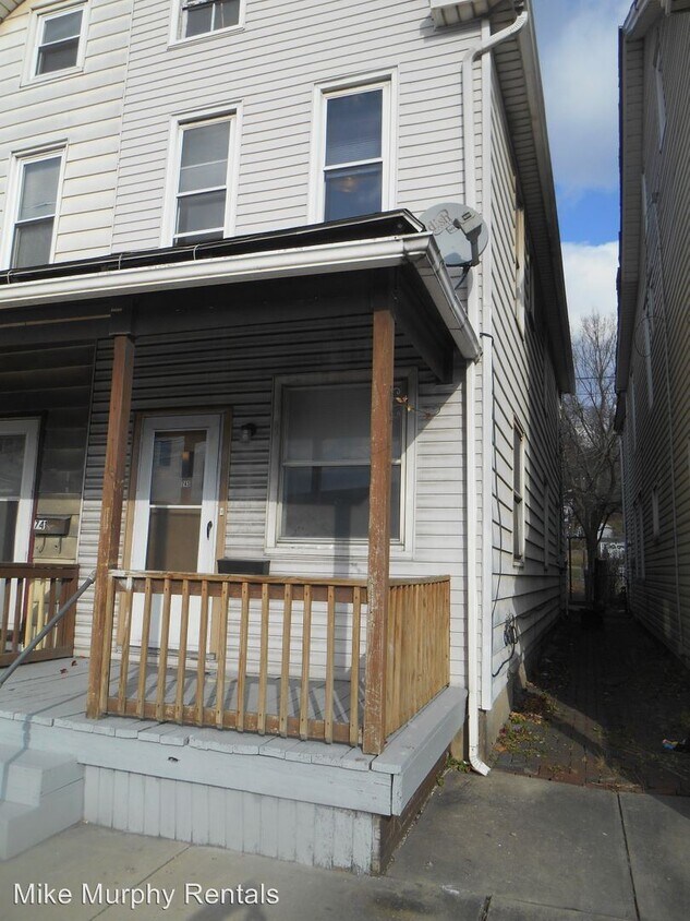Primary Photo - 3 br, 1 bath House - 743 S Front Street