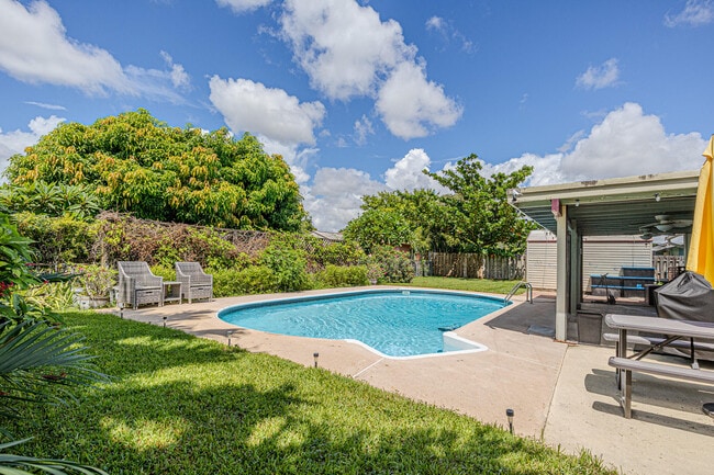 Building Photo - 787 Carissa Dr