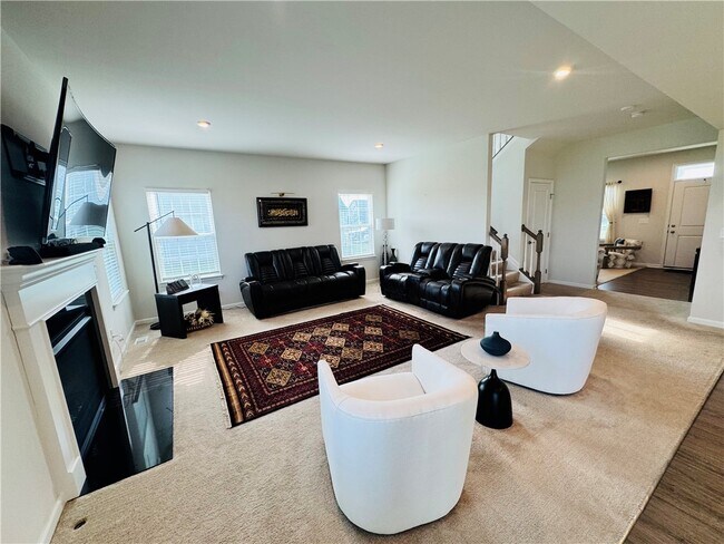 Foto del edificio - 6016 Ivory Dr