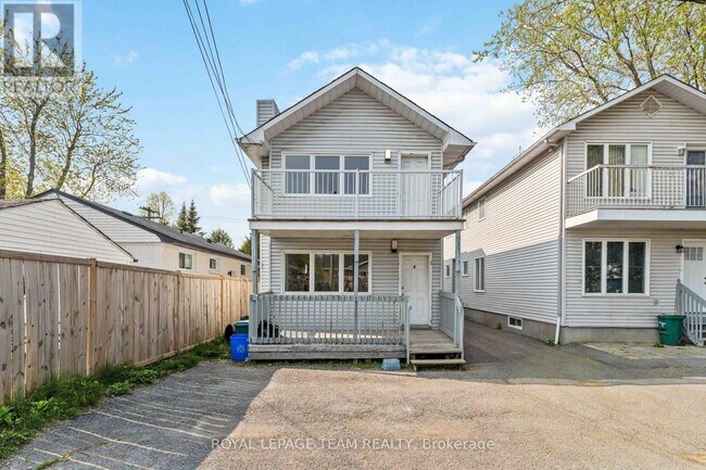 Photo du bâtiment - 1420 Raven Ave