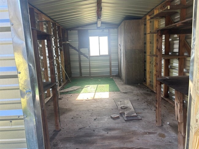 Building Photo - 17030 Morgan Ln