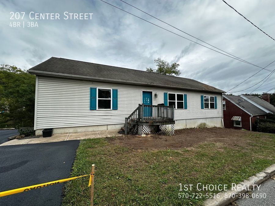 Foto principal - 4 bedroom 3 baths - Heat, water, sewer & t...