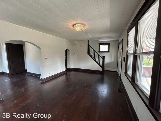 Building Photo - 3 br, 2 bath House - 3211 Glenmore Ave.