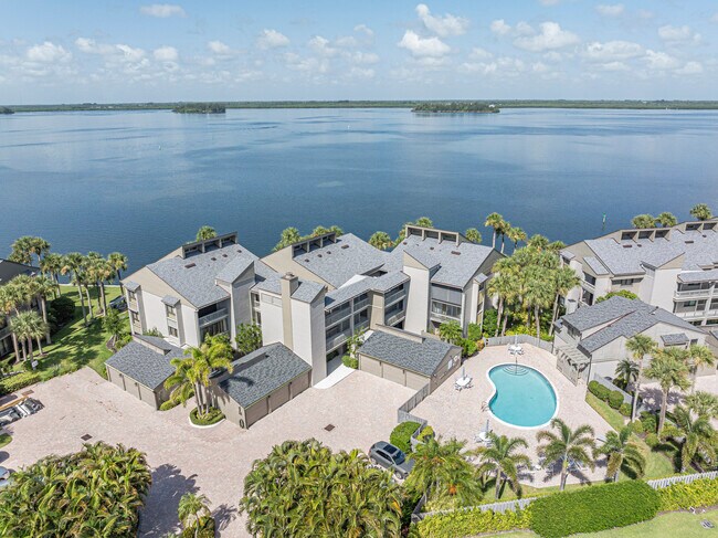 Foto del edificio - 1001 Bay Rd