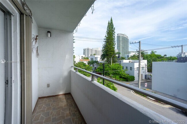 Building Photo - 1200 14th St