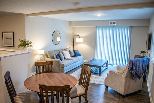 Interior Photo - The Square at Latham Park