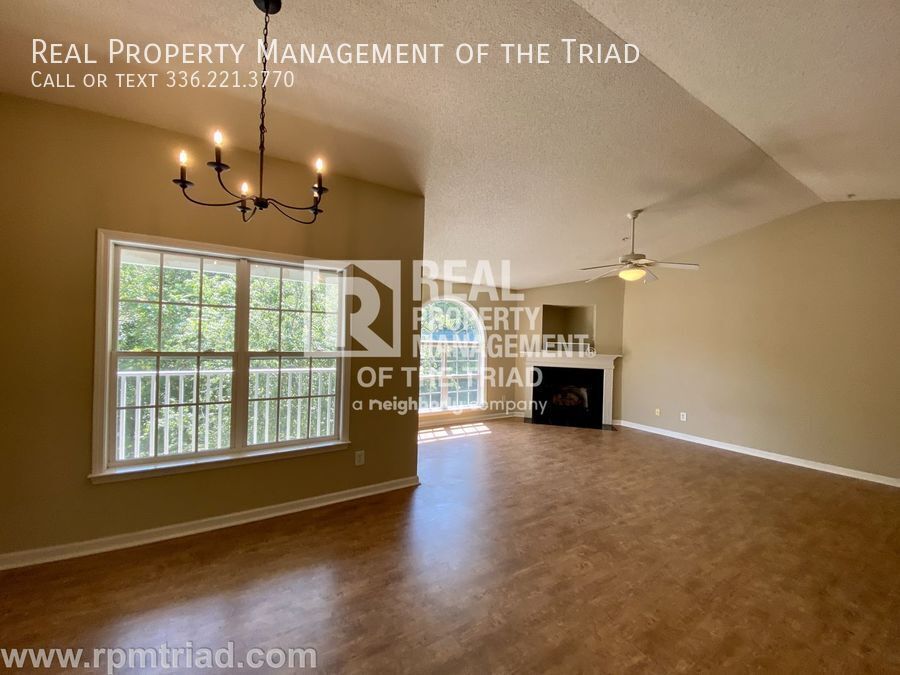 Foto principal - *Move In Special* Deacon Ridge Gated Commu...