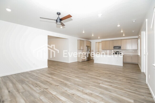 Foto del edificio - 302 Ravello St