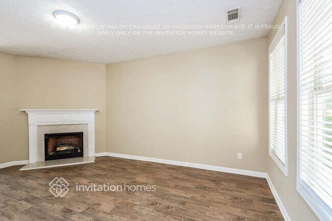 Foto del edificio - 484 Cool Weather Dr