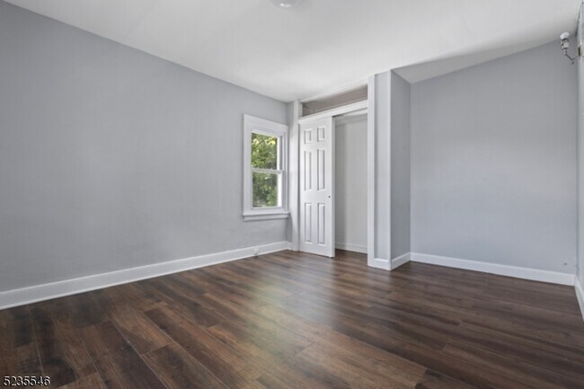 Building Photo - 279 N 11th St
