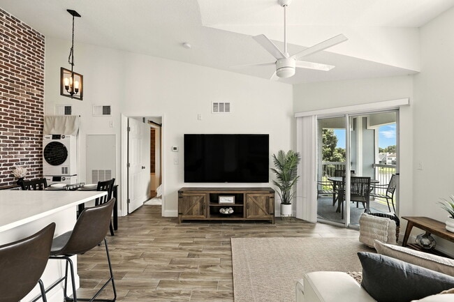 Building Photo - 2549 Grassy Point Dr