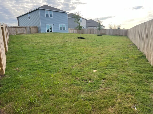 Foto del edificio - 14802 Calderon Dr