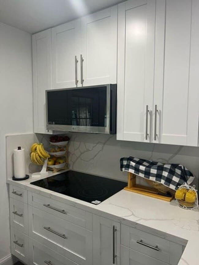 Building Photo - 5715 Cinnamon Dr