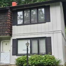 Building Photo - 12 Oakwood Dr