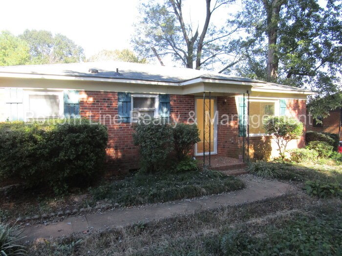 Primary Photo - 107 Greentree Dr