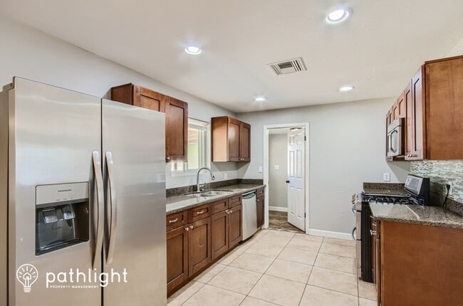 Building Photo - 220 S Hill, Mesa, AZ, 85204