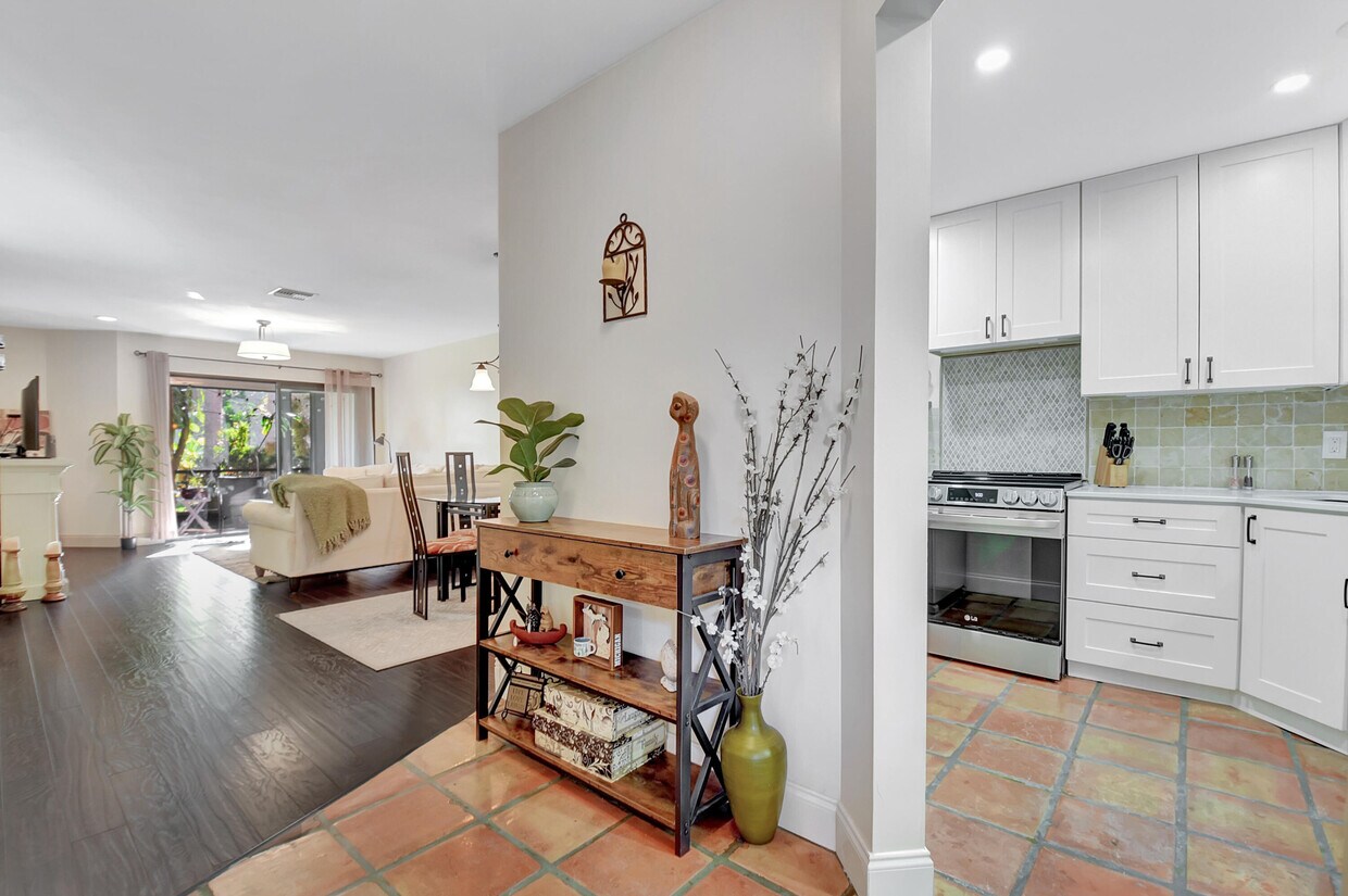 Foto principal - 500 Crosswinds Dr