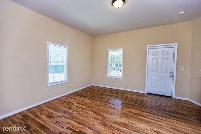 Building Photo - 808 Ozark Ave