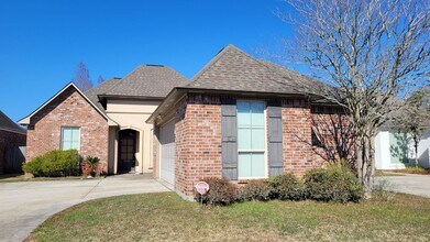 Building Photo - 10587 Hill Pointe Ave