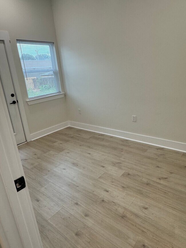 Foto del edificio - 1124 Garfield St