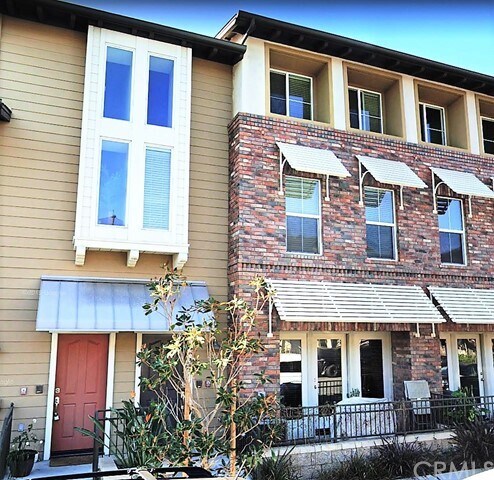 Foto principal - 292 Tustin Field Dr