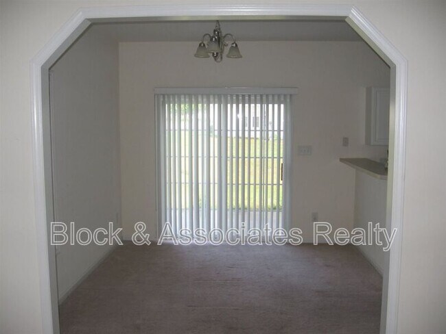 Building Photo - 1822 Eva Mae Dr
