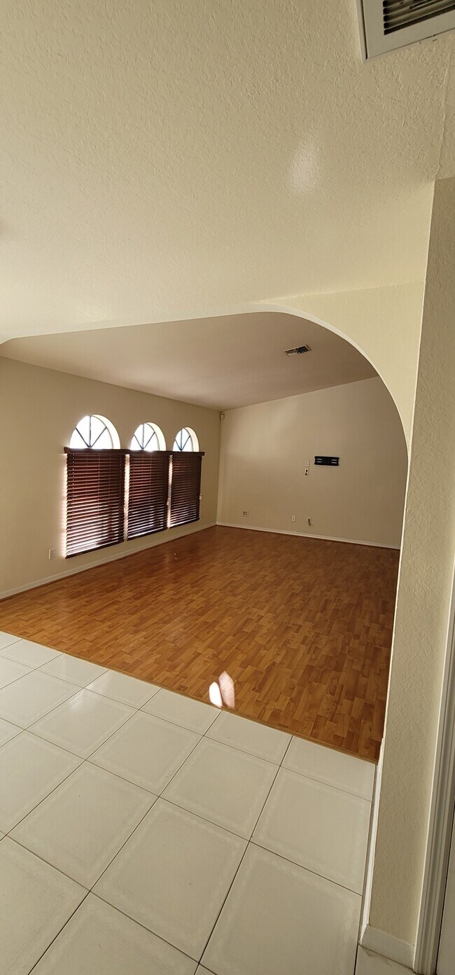 Foto del edificio - 2321 Viscaya Pkwy