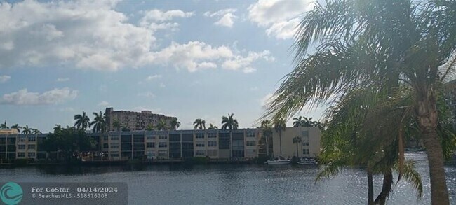 Foto del edificio - 701 SE 7th Ave