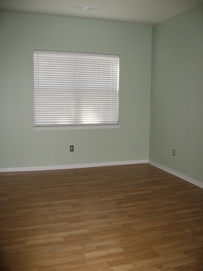 Foto del edificio - 3000 Vanderbilt Pl