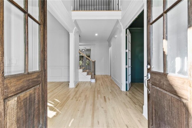 Foto del edificio - 7665 Ledgewood Way