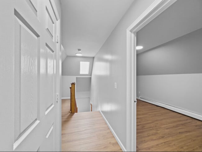 Building Photo - 931-933-933 Essex St