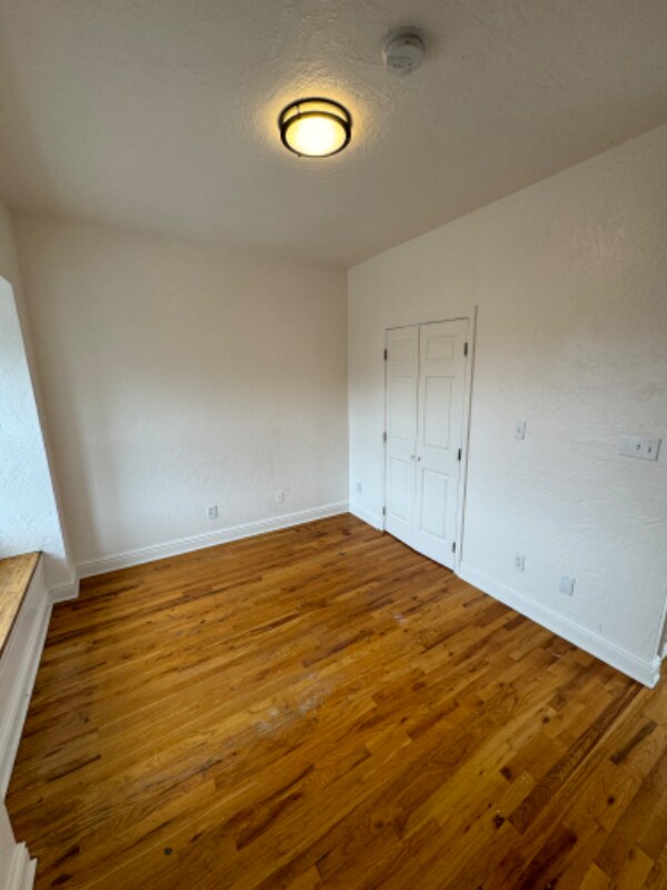 Building Photo - 229 Kearsarge St