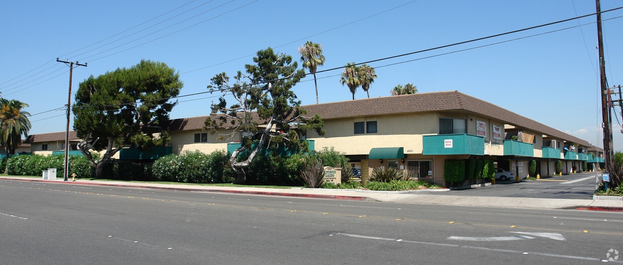 Foto principal - Huntington Gardens Apartments