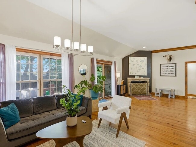Building Photo - 4172 Honeycomb Dr