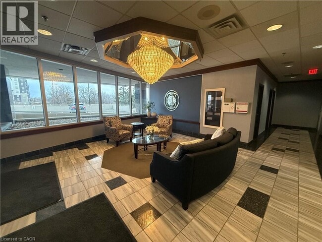 Building Photo - 190 Hespeler Rd