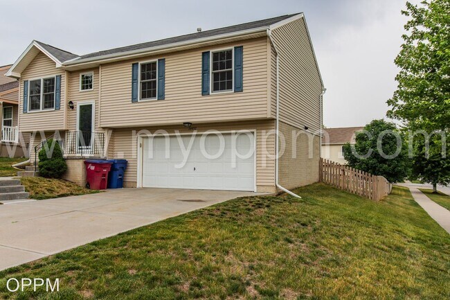 Building Photo - 3 br, 2 bath House - 14452 Knudsen St