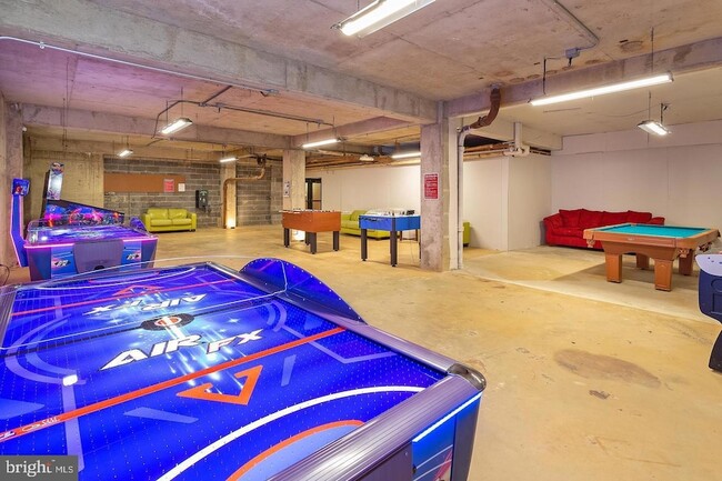 Photo - 4600 Duke St Apartment