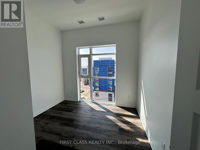 Building Photo - 460 Gordon Krantz Ave