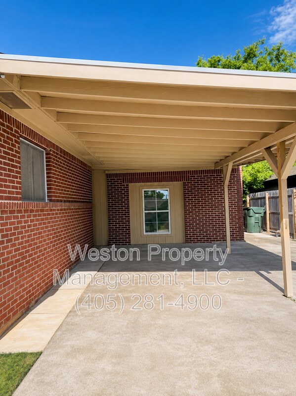 Foto del edificio - 9609 Greystone Ave