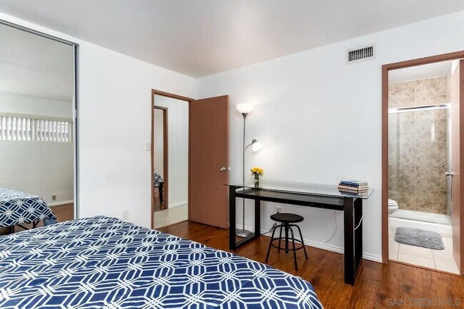 Foto del edificio - 2291 Flushing Dr