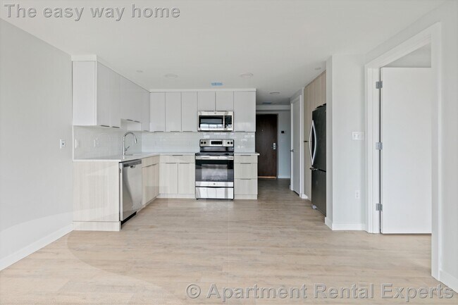 Building Photo - 11 Soden St