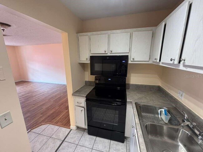 Foto del edificio - 660 62nd Ave N