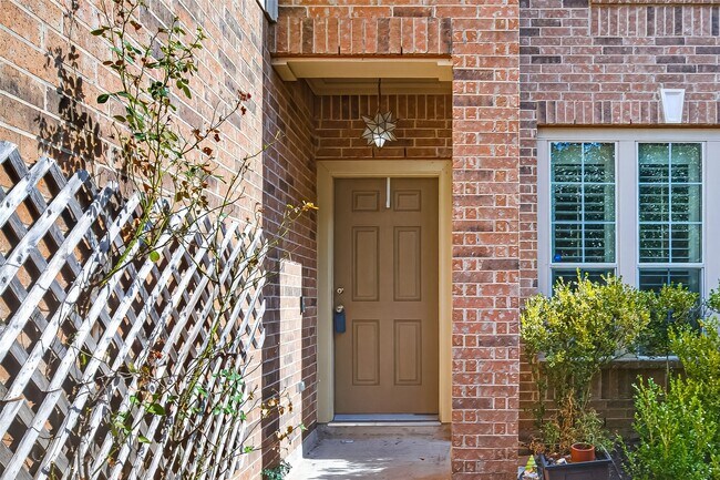 Building Photo - 2318 Kylie Ct